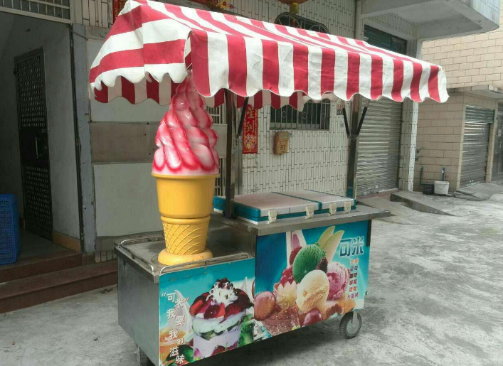 移动冰淇淋车