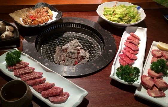 牛道日式料理炭火烤肉加盟