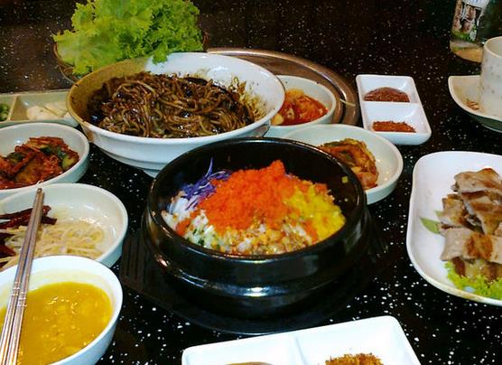景釜宫韩国料理加盟图片