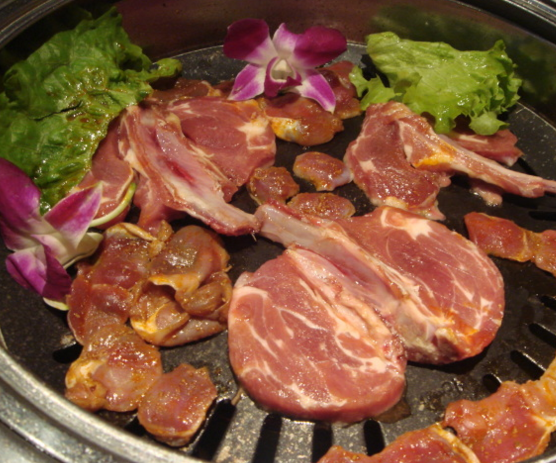 韩风炭火烤肉加盟案例图片