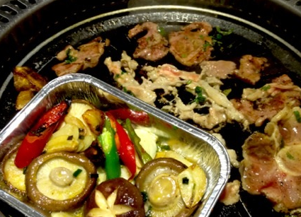 汉釜宫韩式烤肉加盟图片