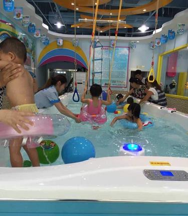 郑州婴儿游泳馆