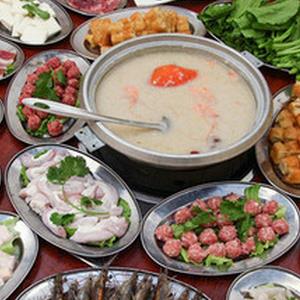  Hot pot with congee base