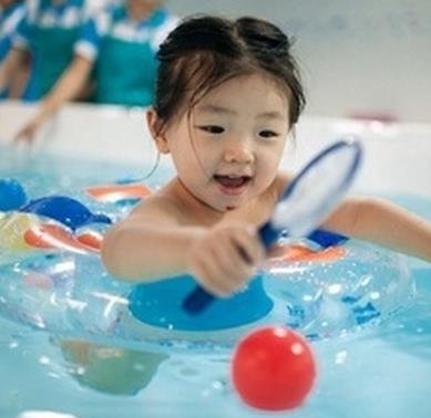 婴幼儿游泳加盟图片