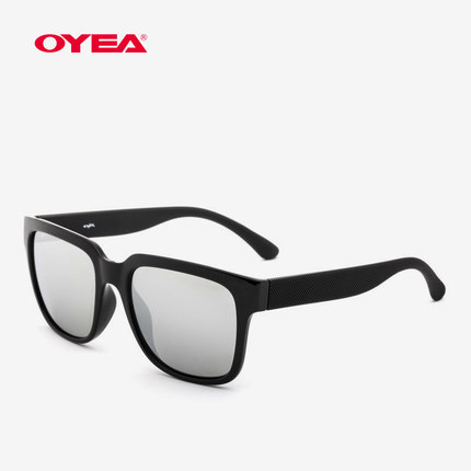 oyea眼镜加盟实例图片