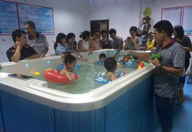 儿童游泳馆
