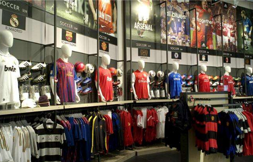 滔搏运动折扣店加盟收银大吗