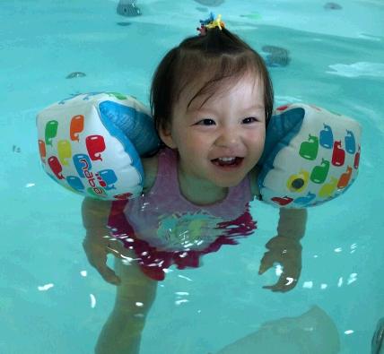 爱心宝贝婴儿游泳馆加盟案例图片