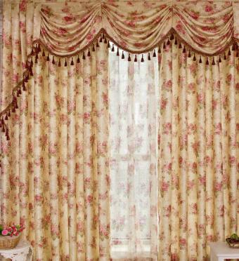  Chequered curtain