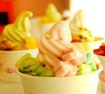 优格花园酸奶冰淇淋店面效果图