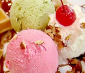 嘉利·冰之宝冰淇淋加盟案例图片