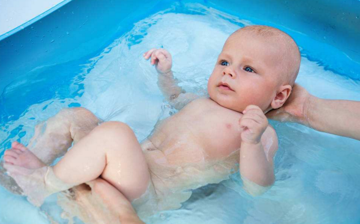 德科婴儿游泳池加盟