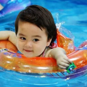 婴侣王子婴儿游泳加盟实例图片