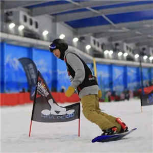 滑雪培训加盟案例图片