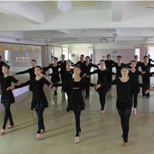 皇朝舞蹈加盟图片