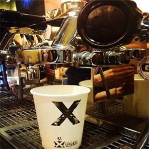 X造杯奶茶加盟案例图片