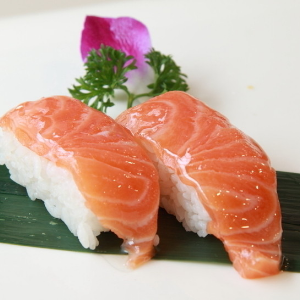 鲜品萃mini回转寿司加盟实例图片