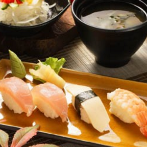 日式料理寿司加盟实例图片