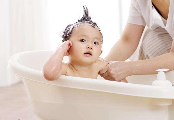 婴幼儿洗浴