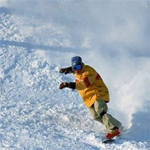 西岭雪山滑雪场加盟图片
