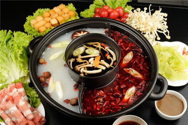 重庆老味道火锅，餐品多样性强