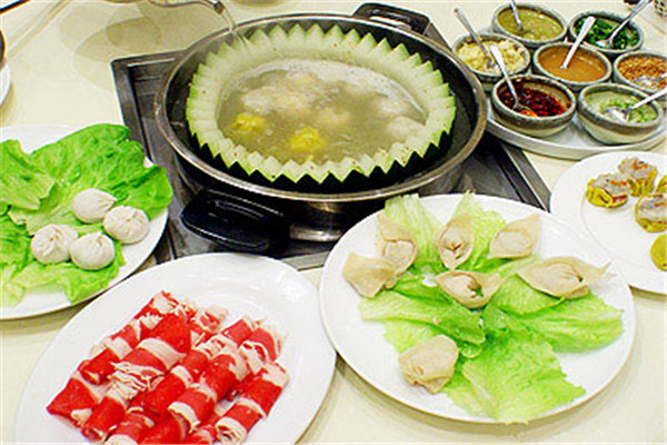 重庆特色小火锅，开发出多种特色火锅吃法