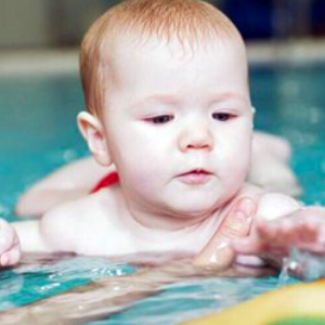 星星婴幼儿游泳馆加盟案例图片