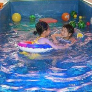 蓝博湾婴幼儿游泳馆加盟案例图片