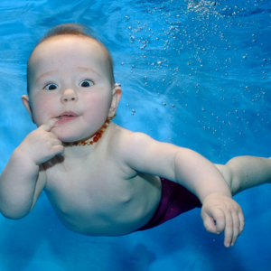 宝贝湾婴幼儿游泳馆加盟实例图片