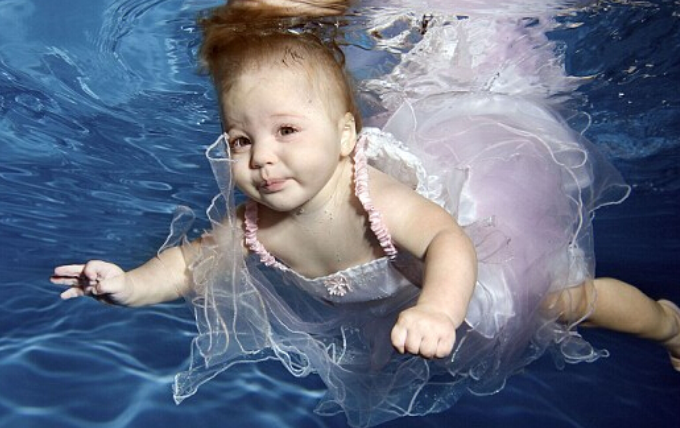 妈妈宝贝婴儿游泳馆加盟