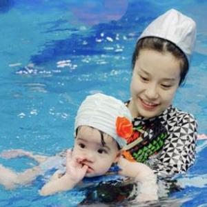 超能宝贝婴儿游泳馆加盟案例图片