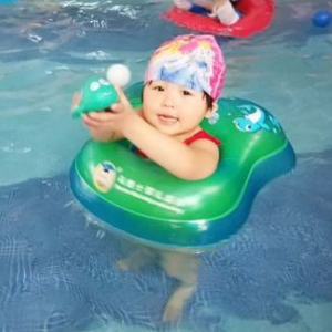 美婴堡婴幼儿游泳馆加盟图片