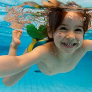 小海螺婴儿游泳馆加盟实例图片