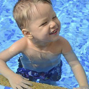 蓝精灵婴幼儿游泳乐园加盟案例图片