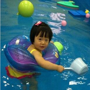 爱得润婴儿游泳馆加盟案例图片