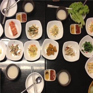 韩尚宫韩式料理加盟实例图片