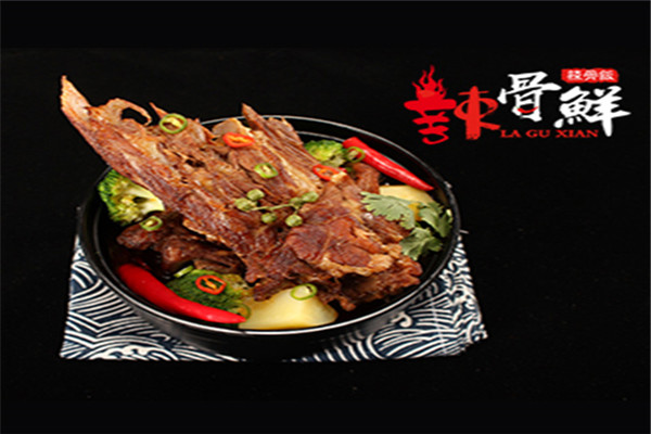 招牌辣骨饭