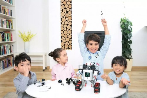 小创客机器人教育，教学资质可靠