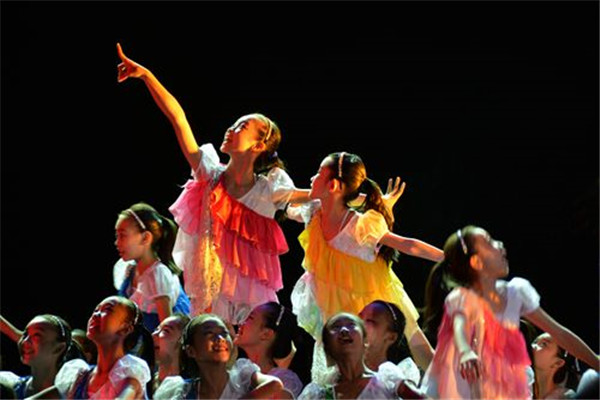 尚艺舞蹈培训每年组织多场演出
