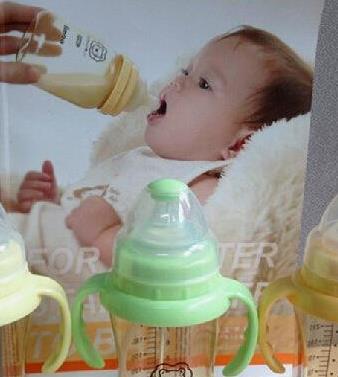 伊静小狮王辛巴奶瓶加盟案例图片