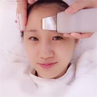 女说韩国皮肤管理加盟案例图片