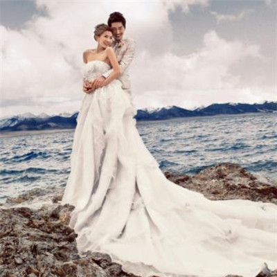 青岛藏爱婚纱摄影加盟图片