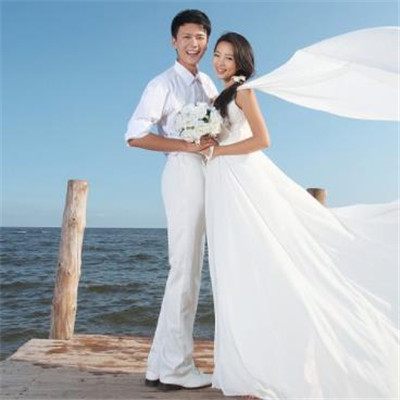 青岛藏爱婚纱摄影加盟图片