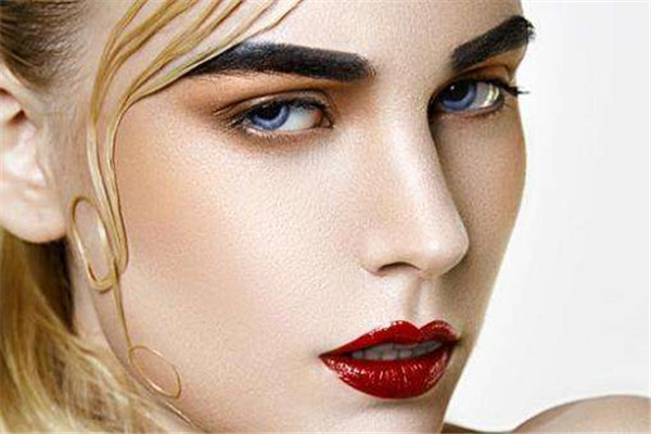 鸿雅依涟国际美甲彩妆加盟