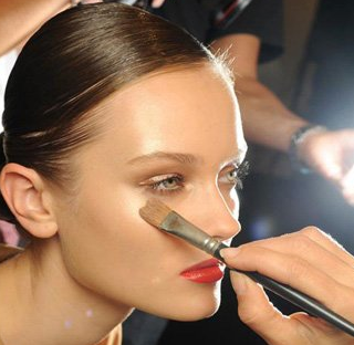 欧蔓尼美容化妆加盟实例图片