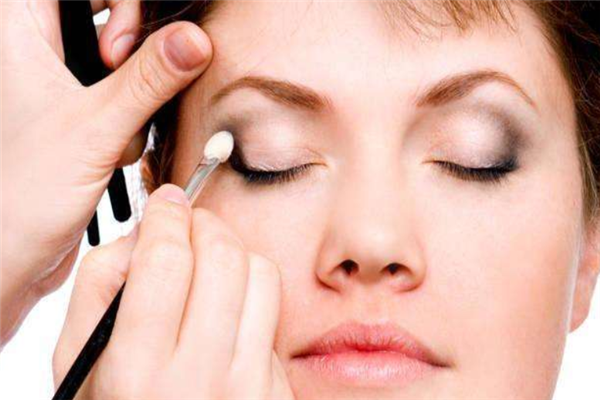 迪茜曼化妝工具加盟