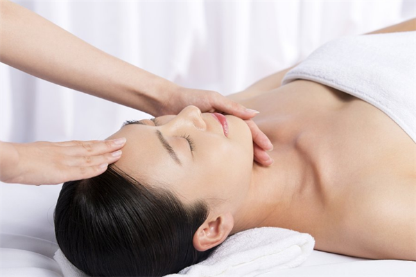 賽弗德美容加盟