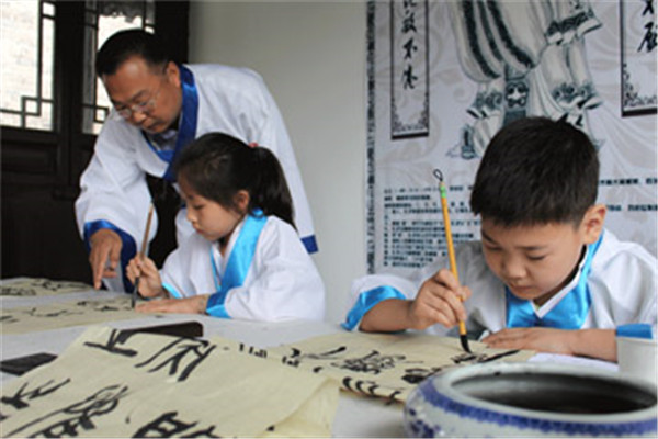 國(guó)學(xué)幼兒園——書(shū)法課堂展示