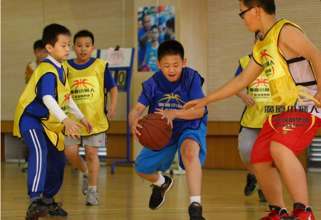 小飞人篮球俱乐部加盟