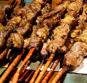 新疆和田玉石艾孜孜烤羊肉加盟案例图片